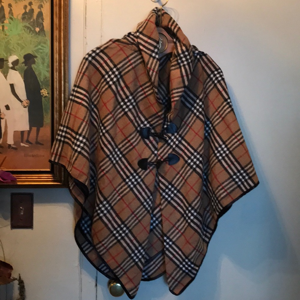 Plaid Cape With Two Toggle Buttons